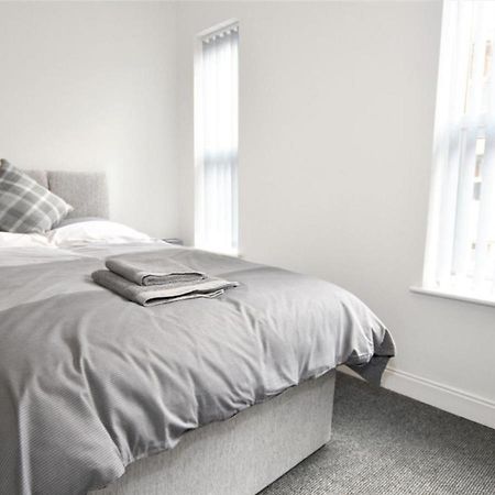 Hotel Townhouse @ Birks Street Stoke Exterior foto